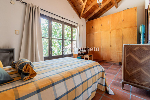 Venta Casa 5 Ambientes En Haedo Sur