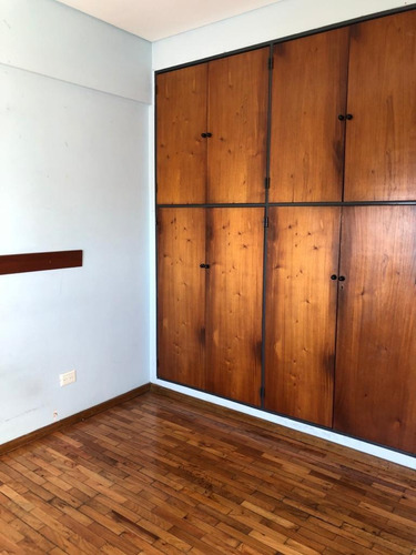 Imagen 10 de 10 de En Venta Departamento Semipiso 2 Ambientes Al Frente 041