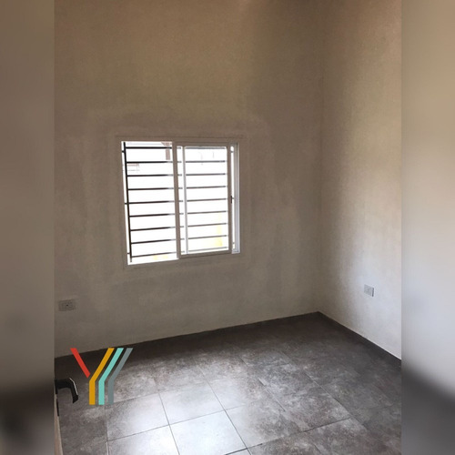 Imagen 11 de 14 de Casa De 3 Dormitorios En Villa Elisa