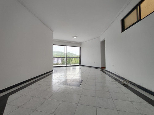 Apartamento En Arriendo En Barrio Blanco. Cod A22721