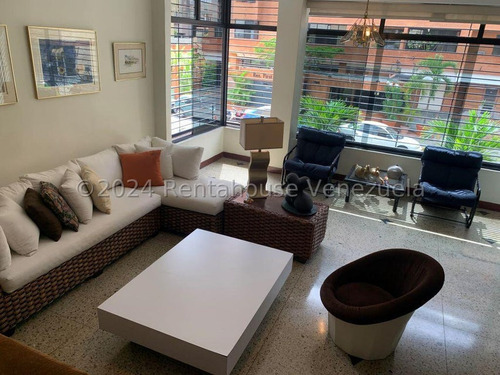 Hermoso Y Clásico Apartamento Palos Grandes Mls #25-91 Kp