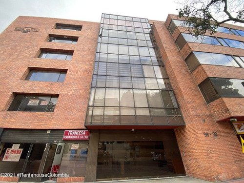 Comercial En Chico Reservado Rah Co: 21-1899