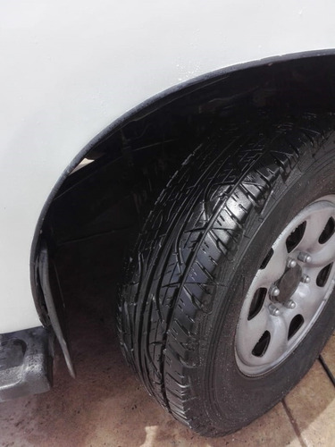 Imagen 17 de 25 de Toyota Hilux 2.5 Dx 4x4 Cabin Doble 5 Ruedas Nuevas Año 2008