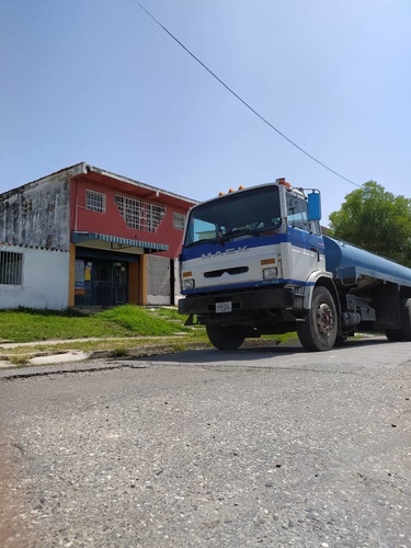 Imagen 3 de 3 de Servicio De Camiones Cisterna Agua Potable