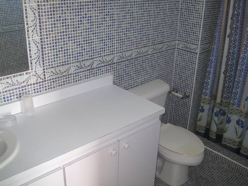 Imagen 9 de 14 de En Venta Apartamento En Playa Parguito. Cimarrón.