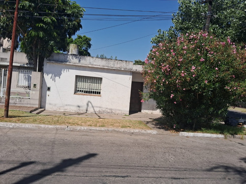 Oportunidad!!! Casa A Reciclar!! Moron