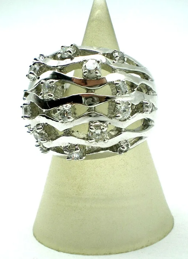 Anillo Pagoda De Plata 925 Y Zafiros Blancos