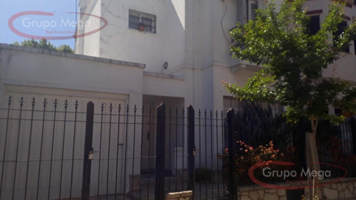 Imagen 2 de 24 de Casa Estilo Colonial 3amb/jardin/patio