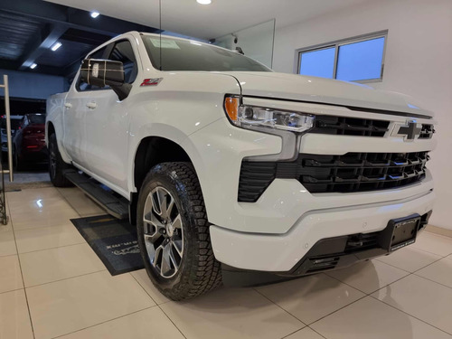 Chevrolet Cheyenne 5.3 Doble Cab Rst 4X4 At