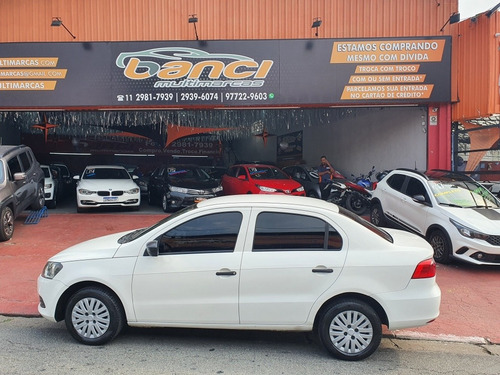 Imagem 4 de 10 de Volkswagen Voyage 2015 1.0 Trendline Total Flex 4p
