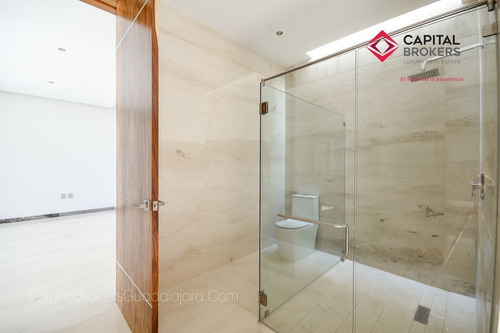 Imagen 29 de 30 de Casa De Lujo En Venta Ayamonte Club De Golf Zona Bajío