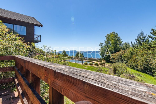 Imagen 15 de 30 de Hermosa Casa Con Vista Al Lago Y Al Volcán