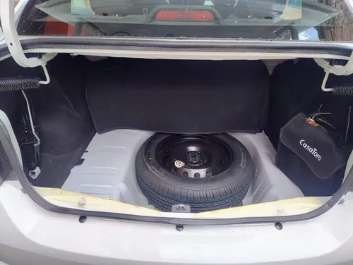 Renault Logan 1.6 Life Plus