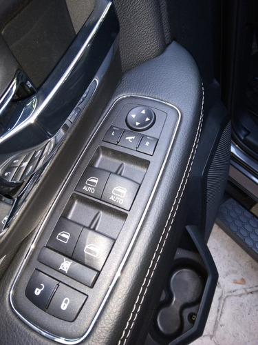 Imagen 7 de 15 de Ram 1500 2023 At8