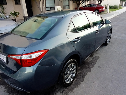 Toyota Corolla 1.8 Base L4 At