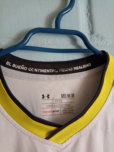 Camiseta Colo Colo 2016, Under Armour (talla M) (Usado)
