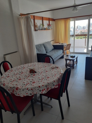 Departamento En Villa Gesell - 2 Ambientes Con Cochera, Edificio Vistamar Xii