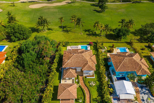 Imagen 3 de 18 de Venta De Villa De Lujo En Cocotal Punta Cana Con Piscina
