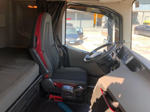 Imagem 8 de 14 de Volvo Fh 540 2018 Traçado 2018 = Segundo Dono, Automático