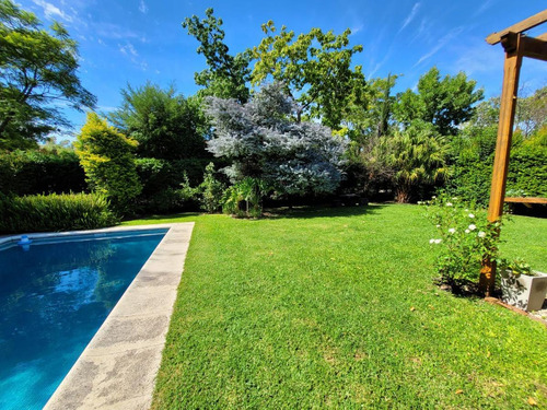 Imagen 15 de 19 de Oportunidad - Importante Propiedad En Barrio Cerrado El Casco De Moreno - Con Piscina - 4 Dormitorios - Excelente Precio