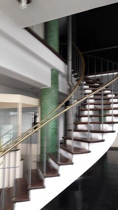 Alquilo Gran Galpón De 2600m2 En Aguada