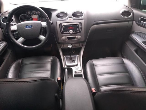 Ford Focus Ghia 2.0 - Auto. C/ Teto Solar - 2009