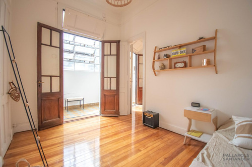 Venta . Ph . Sin Expensas . Palermo . 1 Piso Por Escalera