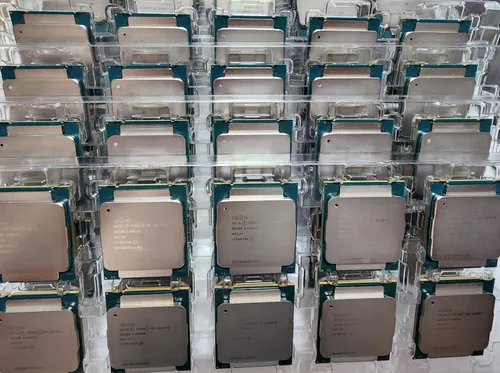 Procesador Intel Xeon E5-2630 V3 (Usado)