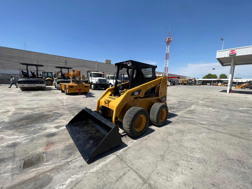 Minicargador Caterpillar 236b3 2013