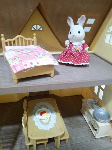 Casa Sylvanian Families Cosie Cottage Starter Completa