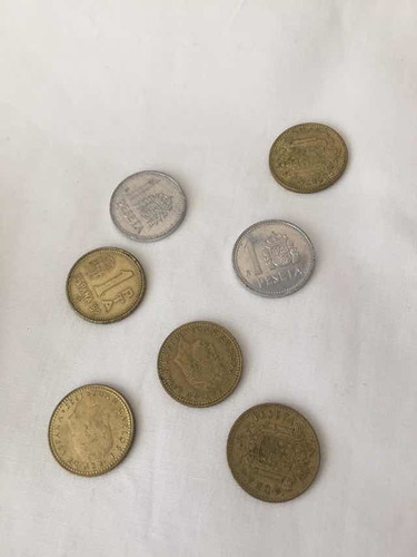 Lote De 7 Monedas De Una Peseta Española Años 1985 Y 1966 (Usado)