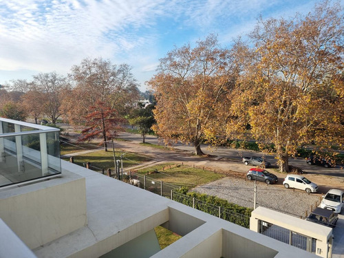 Imagen 4 de 20 de Apartamento -pent House, Av Italia Y Santa Monica , 1 Dormitorio Con Gge , 44 M2 95 M2 Terrazas !!