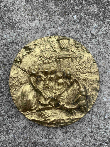 Herraje Antiguo Medallon De Bronce Dorado