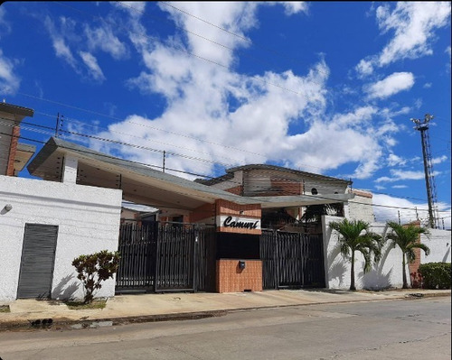 Imagen 2 de 18 de Fernando Guerrero Vende Townhouse En Res Camurí, Urb. Manantial