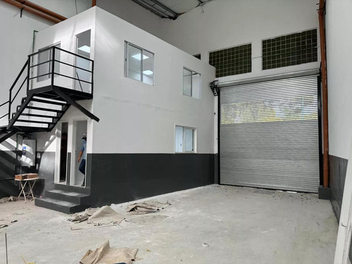 Depósito - Galpón De 600m2 En La Boca - Alquiler