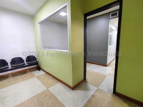 Imagen 14 de 30 de Oficina En En Venta En El Centro De Barquisimeto, Lara _ Monica Carrasquel 0424/556.57.59#