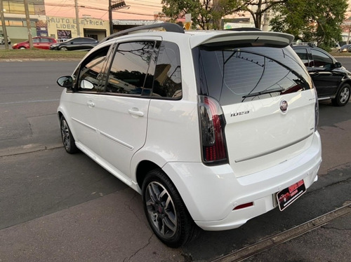 Imagem 5 de 12 de Fiat Idea Sporting 1.8
