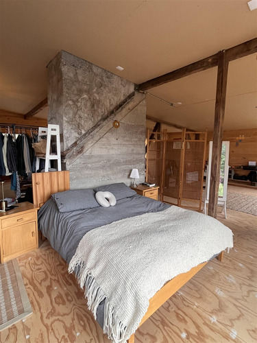 Casa Familiar En Venta De 4 Dorm. Más Piscina En Pto Varas