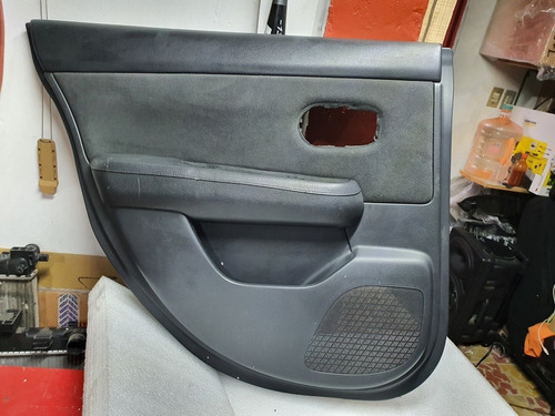 Moldura Tapa Puerta Nissan Tiida Lh 07-08-09-10-12-14-16-17