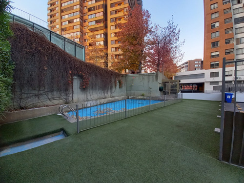 Se Vende, Excelente Ubicación E Inversión