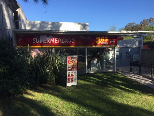 Imagen 3 de 22 de Excelente Local Comercial En Zona De Plaza De Toros (colonia)