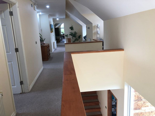 Casa Amplia, Cómoda Y En Hermosa Ubicación En Alto...