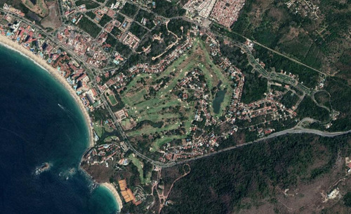 Terreno Club De Golf Ixtapa, Vista Al Campo, Ideal Para Desarrollo De Casas O Departamentos