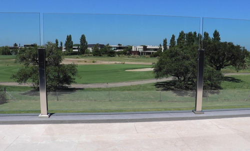 Imagen 7 de 30 de Golf Nordelta | Excelente Casa En Venta Con La Mejor Vista Al Golf