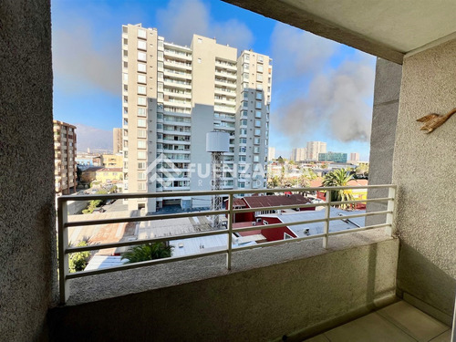 Departamento En Venta De 3 Dorm 2 Bañ 1 E 1 B. Metro Lo Vial