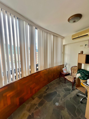 Apartamento En Res. Ineska, Mañongo / Valencia