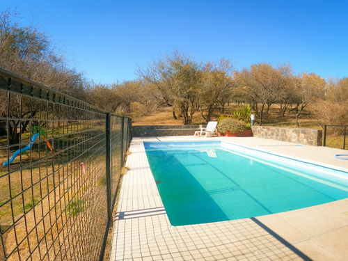 Se Vende Casa En Corral De Barrancas, Unquillo!