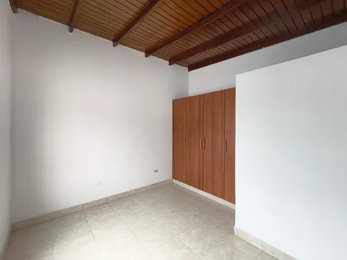 Apartaestudio En Arriendo En Quinta Bosch. Cod A30756
