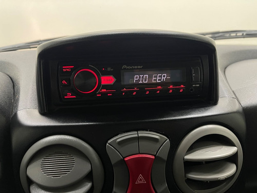 Imagem 9 de 13 de Fiat Doblo Essence 1.8 Flex 16v 5p 2017/2018