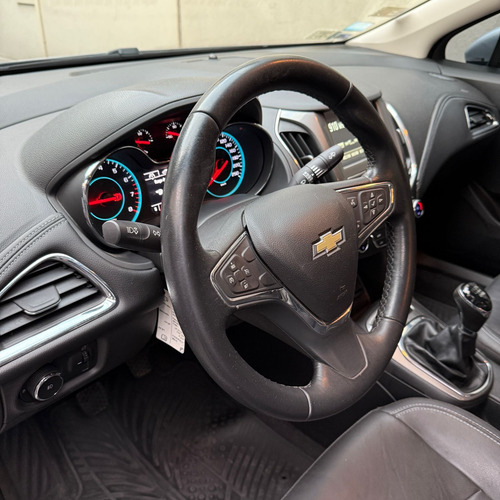 Chevrolet Cruze II 1.4 Sedan Lt